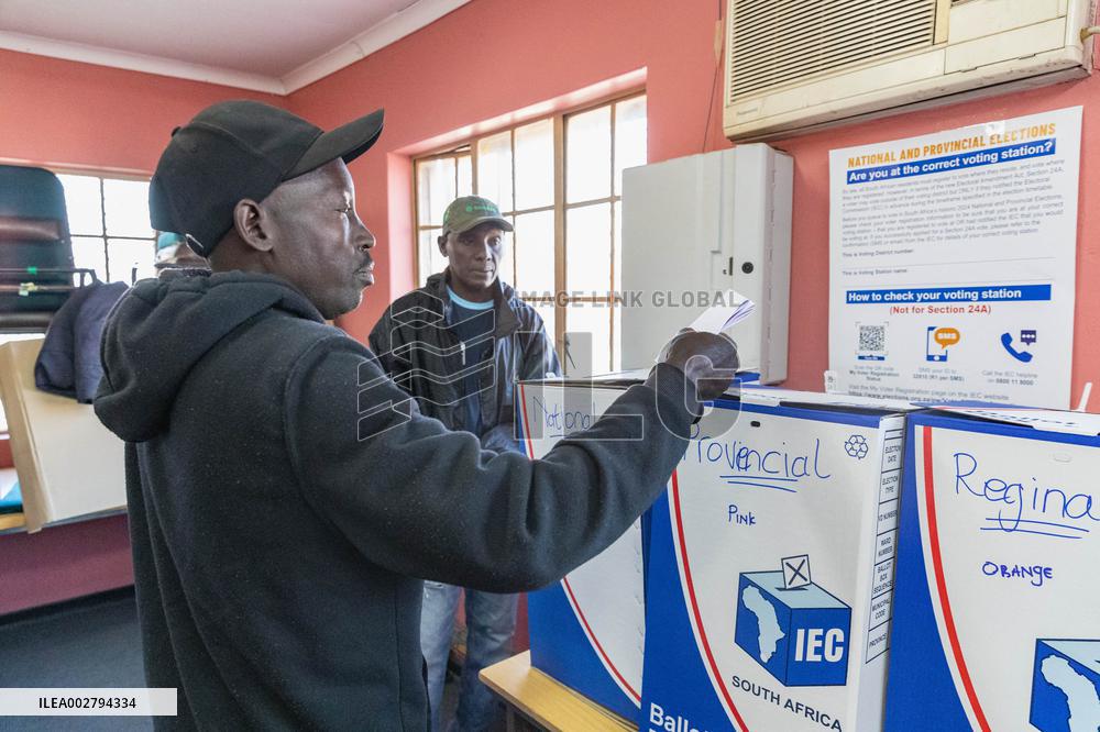 SOUTH AFRICA-JOHANNESBURG-ELECTION-VOTING