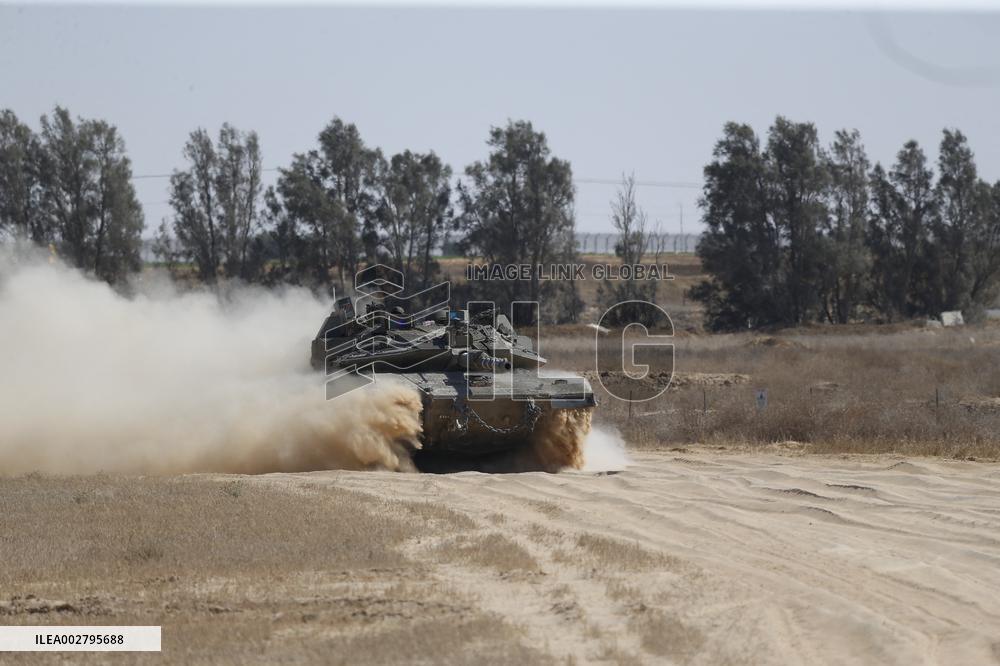 ISRAEL-GAZA-BORDER-TROOPS