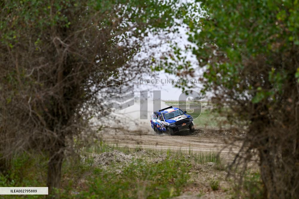 XINHUA PHOTOS OF THE DAY