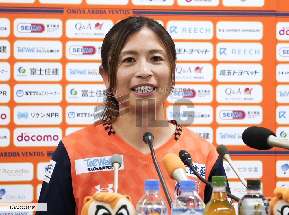 Football: World Cup winner Sameshima retires