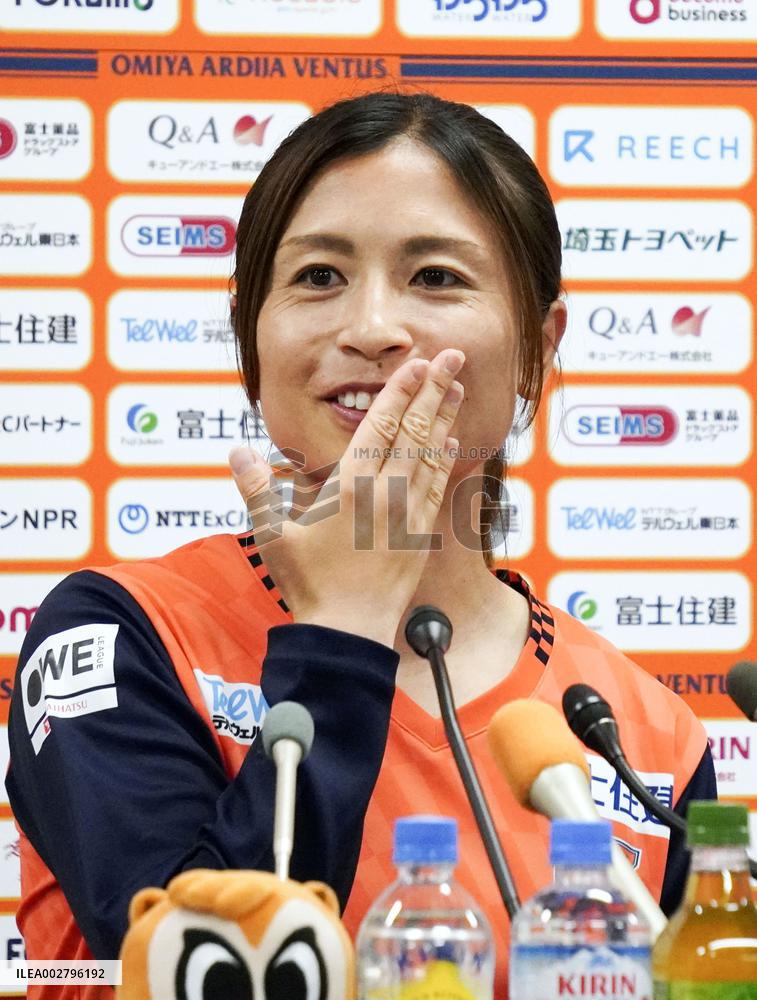 Football: World Cup winner Sameshima retires