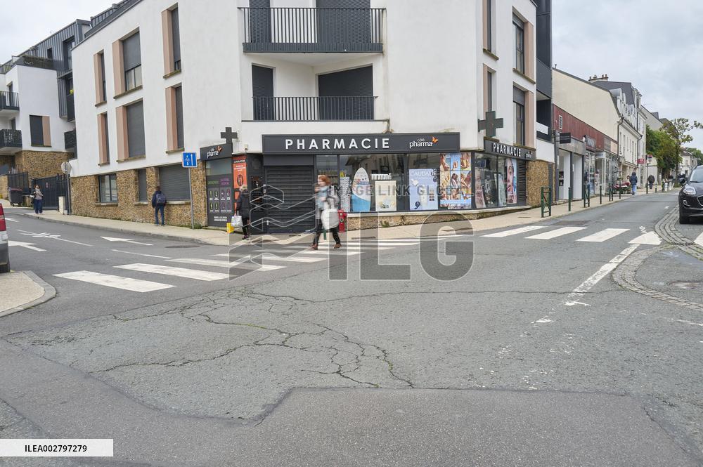 Pharmacists Strike Over Pay And Drug Shortages - Essonne