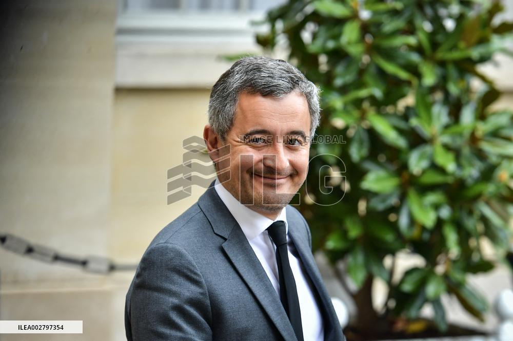 Government Meeting At Matignon - Paris