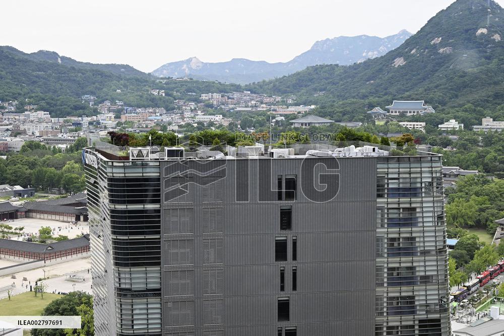 N. Korea sending balloons carrying trash to S. Korea