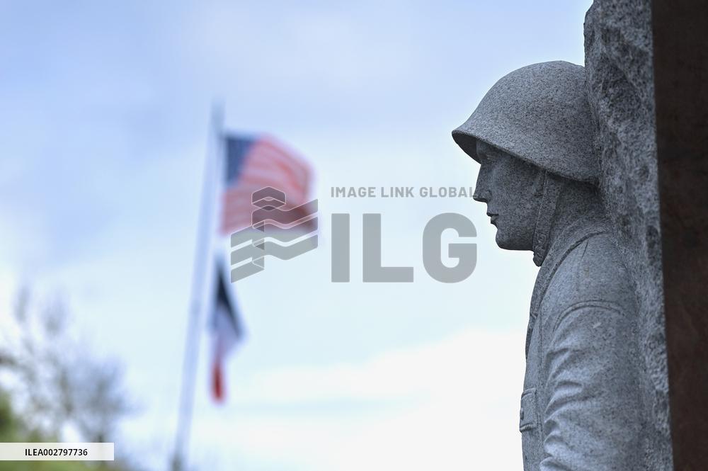 Navy Seals Memorial Inauguration - Saint-Laurent-Sur-Mer