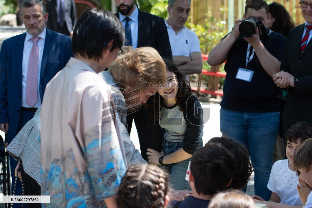 Queen Sofia Attends Presentation Of Two New Pandas At Zoo - Madrid