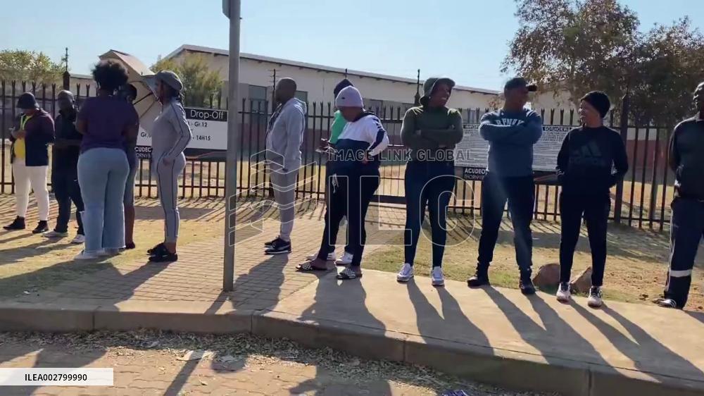South Africa: 2024 General Election – Long Queues Formed Outside Polling Stations