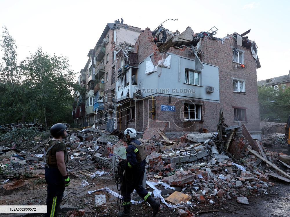 Russia launches missiles at Kharkiv at night