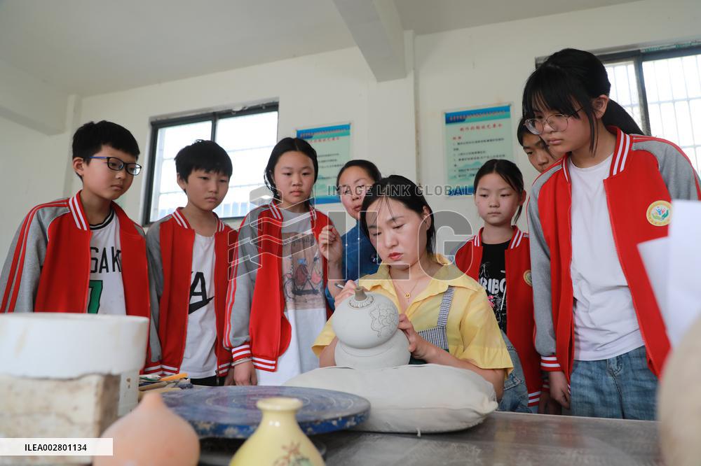 (AmazingAnhui)CHINA-ANHUI-JIESHOU-PAINTED POTTERY (CN)