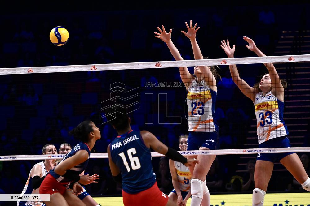 (SP)CHINA-MACAO-VOLLEYBALL-WOMEN'S NATIONS LEAGUE 2024-NED VS DOM (CN)