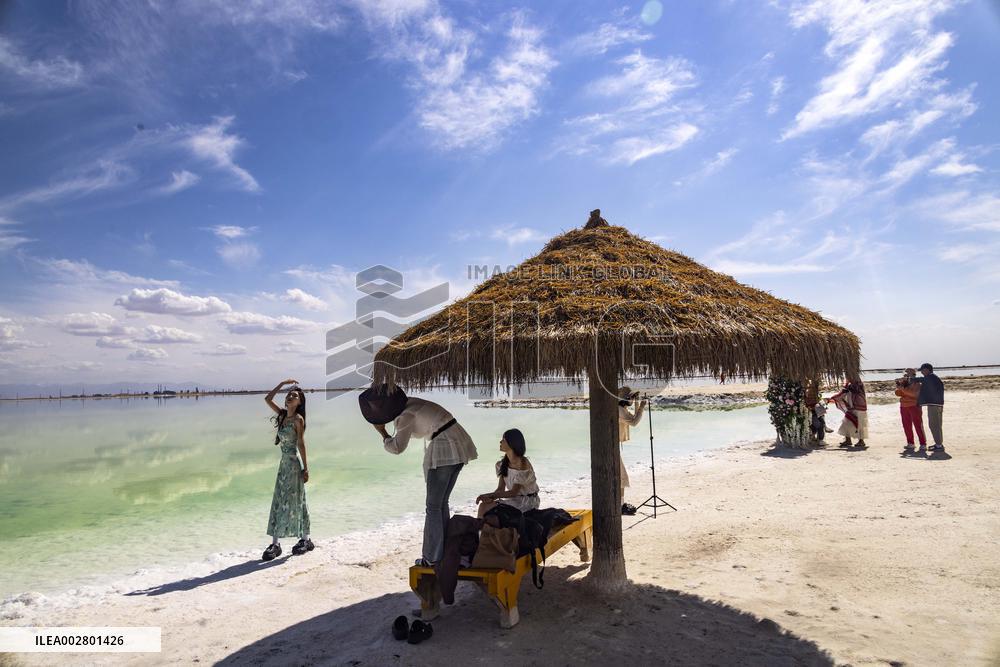 Qarhan Salt Lake Tour in Haixi