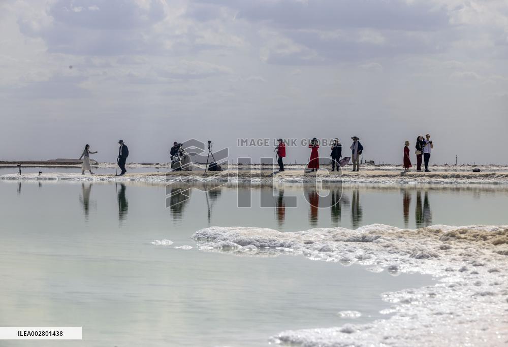 Qarhan Salt Lake Tour in Haixi
