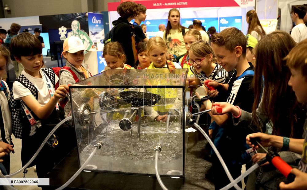 CZECH REPUBLIC-PRAGUE-SCIENCE FAIR