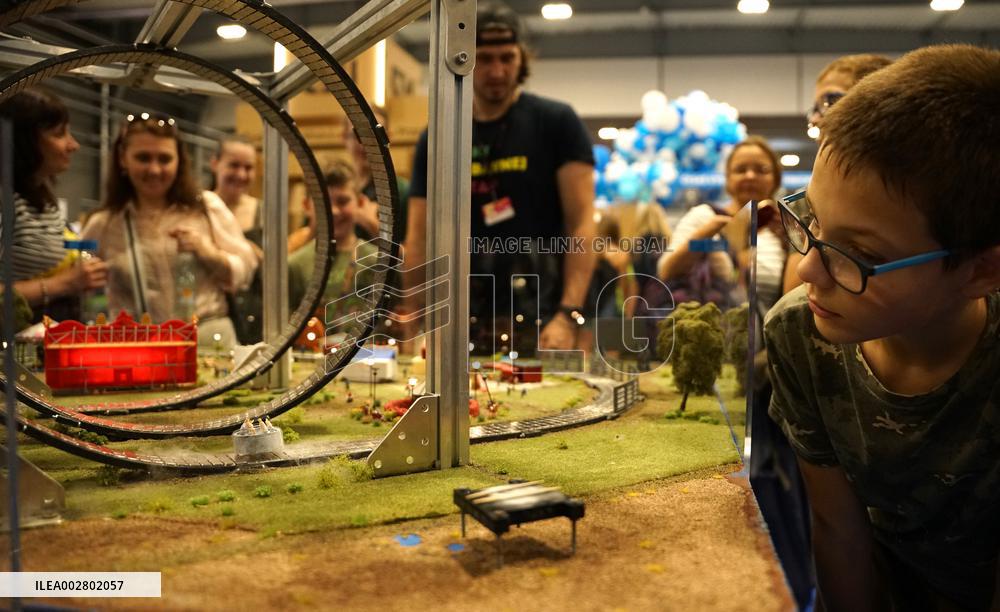 CZECH REPUBLIC-PRAGUE-SCIENCE FAIR