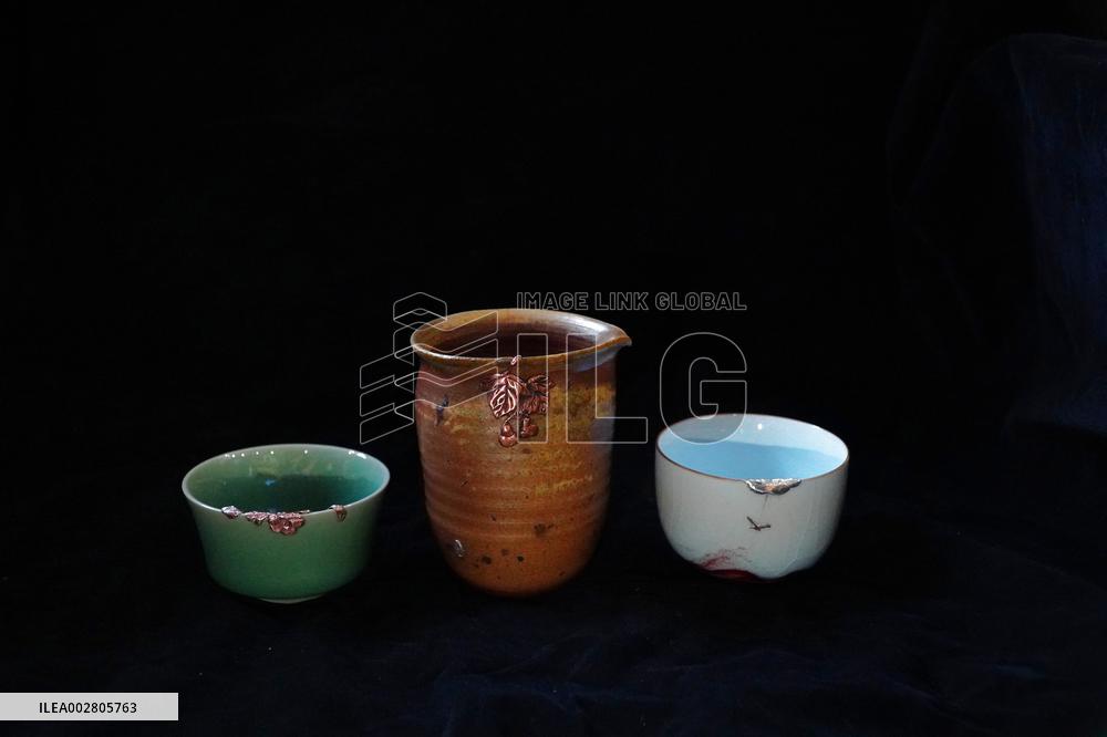 MasterOfCrafts | Porcelain mending inheritor in east China's Shandong Province