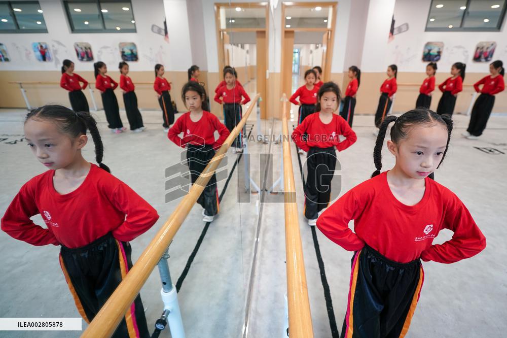 CHINA-JIANGSU-KUNSHAN-KUNQU OPERA CLASS-PUPILS (CN)
