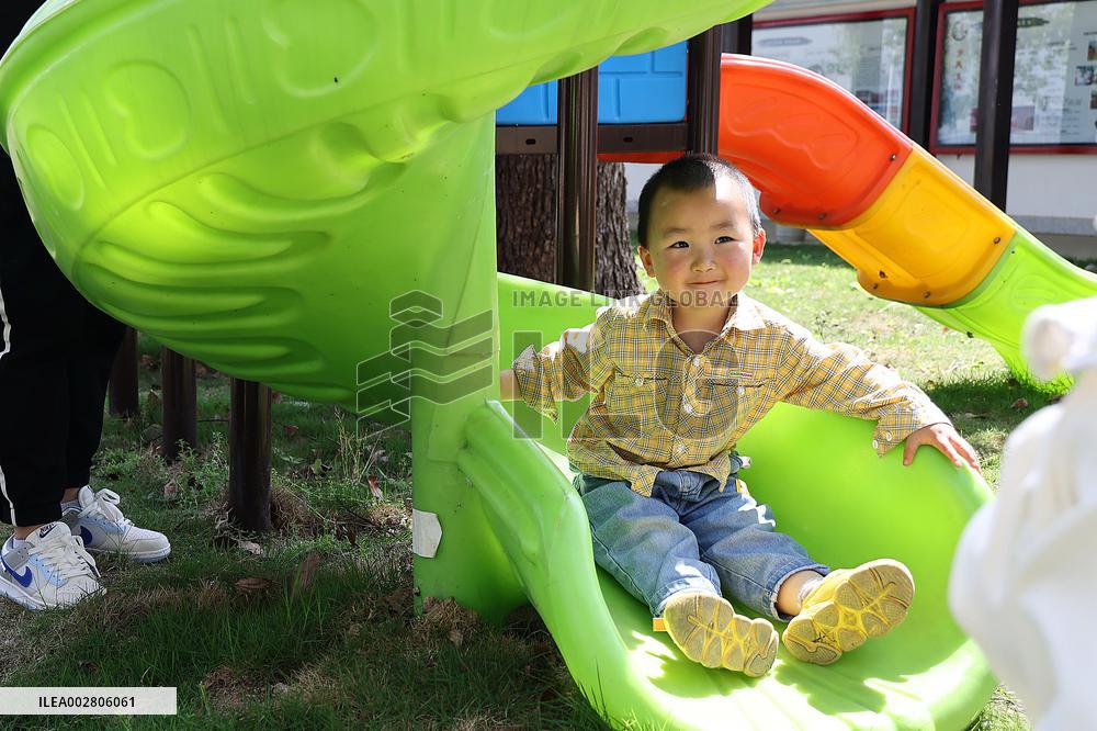 CHINA-HUBEI-YICHANG-RURAL AREA-CHILDHOOD DEVELOPMENT (CN)