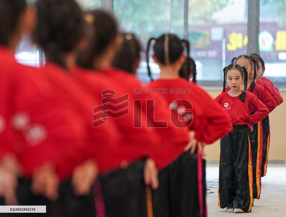 CHINA-JIANGSU-KUNSHAN-KUNQU OPERA CLASS-PUPILS (CN)