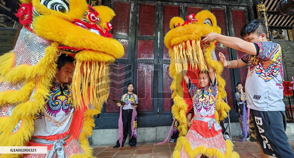 CHINA-GUANGDONG-SHENZHEN-CHILDREN-LION DANCE (CN)