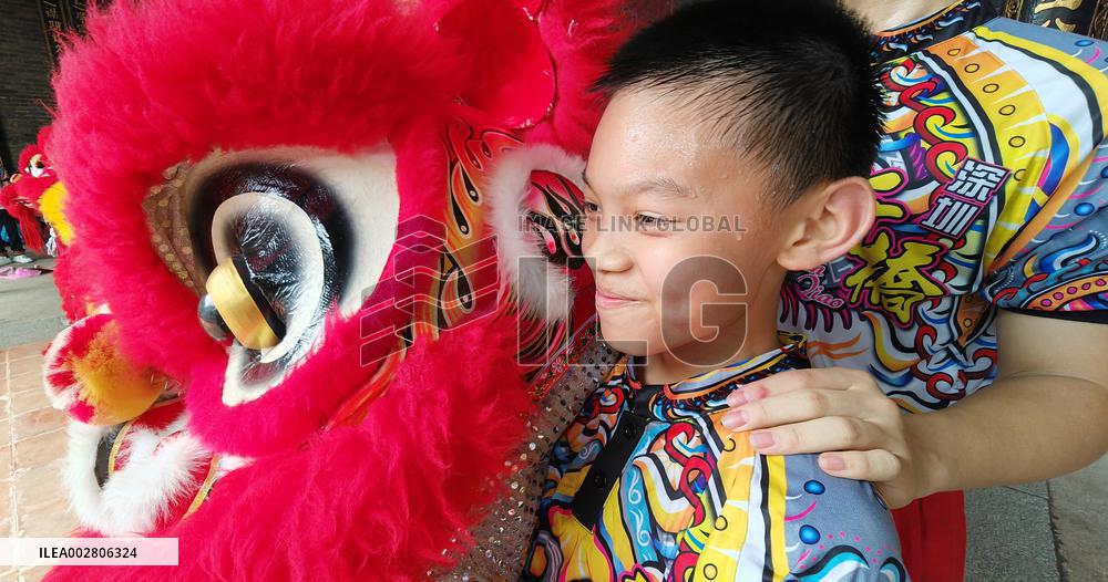 CHINA-GUANGDONG-SHENZHEN-CHILDREN-LION DANCE (CN)