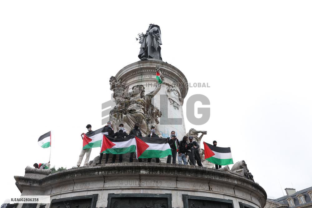 Anti-fascist rally for Clement Meric and Palestinian people - Paris