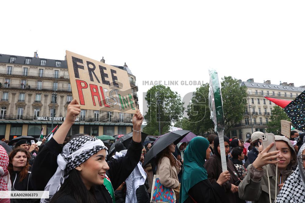 Anti-fascist rally for Clement Meric and Palestinian people - Paris