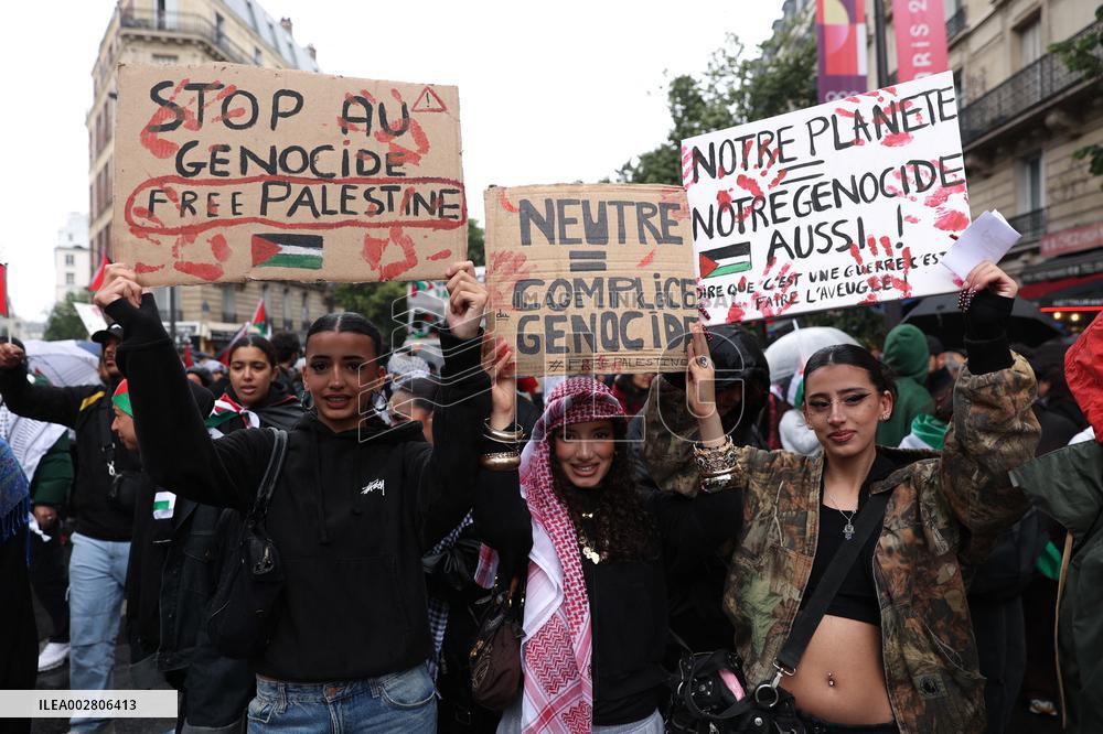 Anti-fascist rally for Clement Meric and Palestinian people - Paris