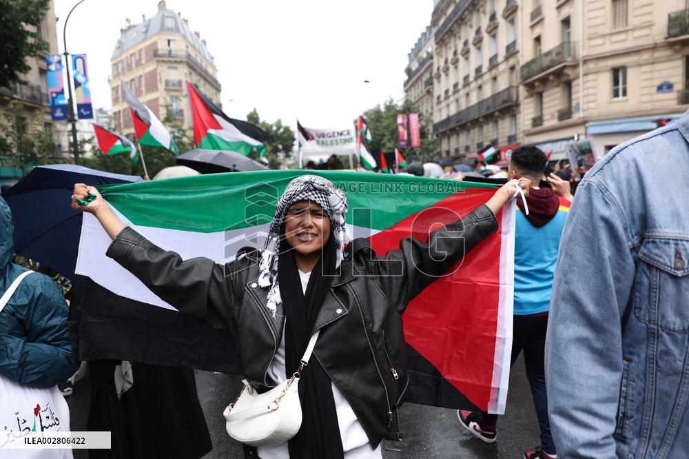 Anti-fascist rally for Clement Meric and Palestinian people - Paris