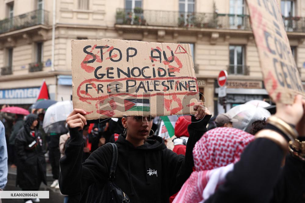 Anti-fascist rally for Clement Meric and Palestinian people - Paris