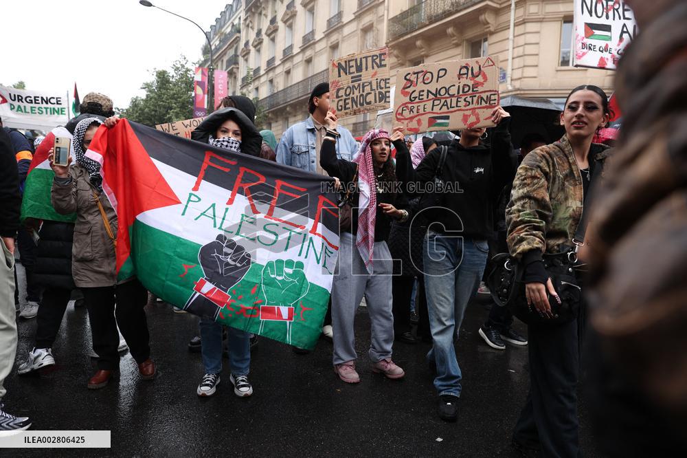 Anti-fascist rally for Clement Meric and Palestinian people - Paris