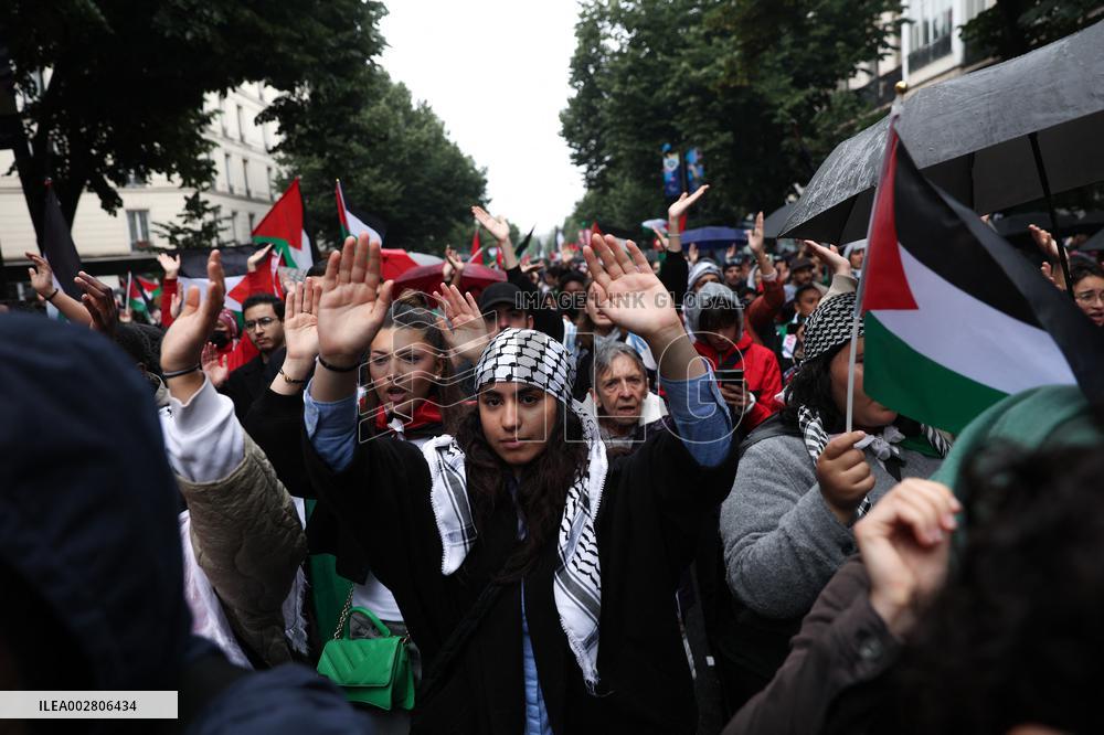 Anti-fascist rally for Clement Meric and Palestinian people - Paris