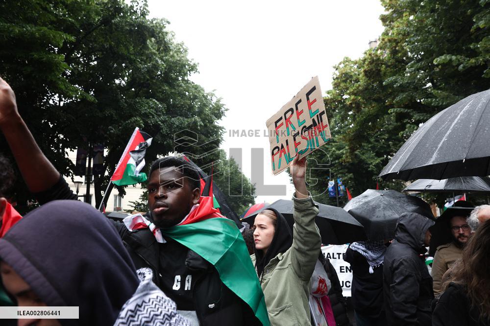 Anti-fascist rally for Clement Meric and Palestinian people - Paris