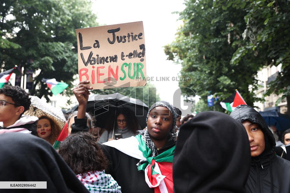 Anti-fascist rally for Clement Meric and Palestinian people - Paris