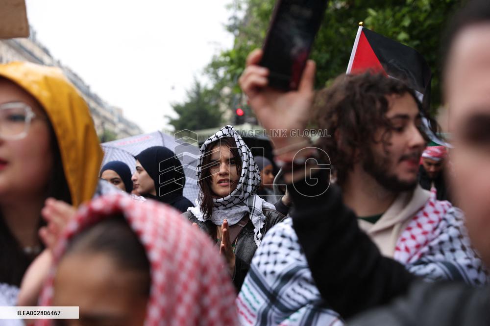 Anti-fascist rally for Clement Meric and Palestinian people - Paris