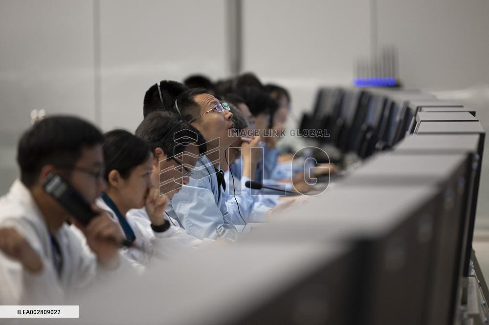 (EyesonSci)CHINA-CHANG'E-6-MOON-FAR SIDE-LANDING (CN)