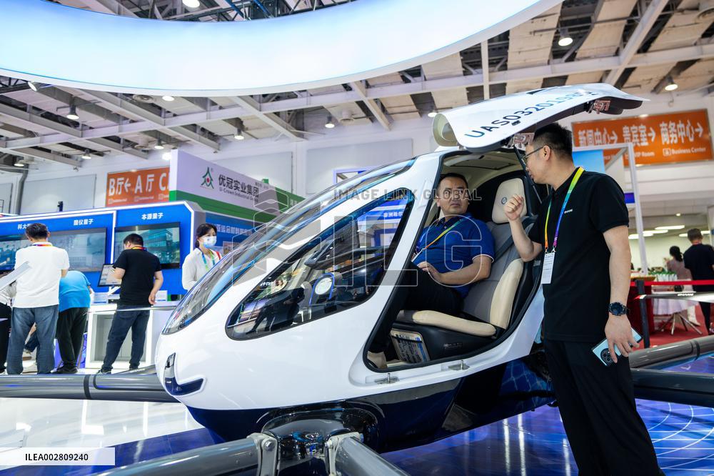 XINHUA PHOTOS OF THE DAY