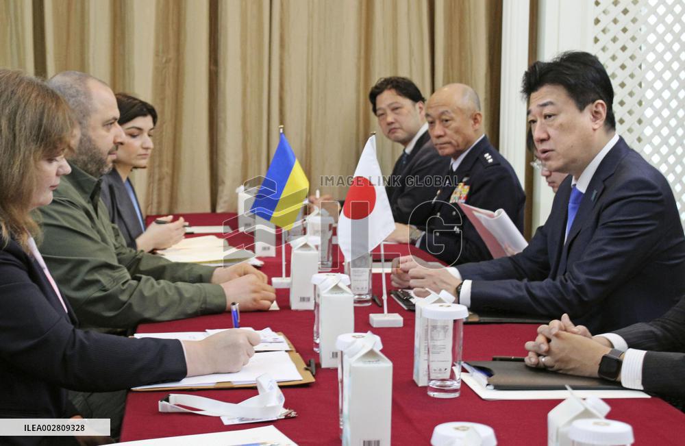 Japan-Ukraine defense talks in Singapore