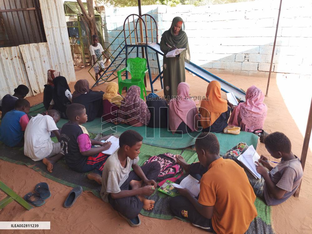 SUDAN-OMDURMAN-WAR-EDUCATION-CHILDREN