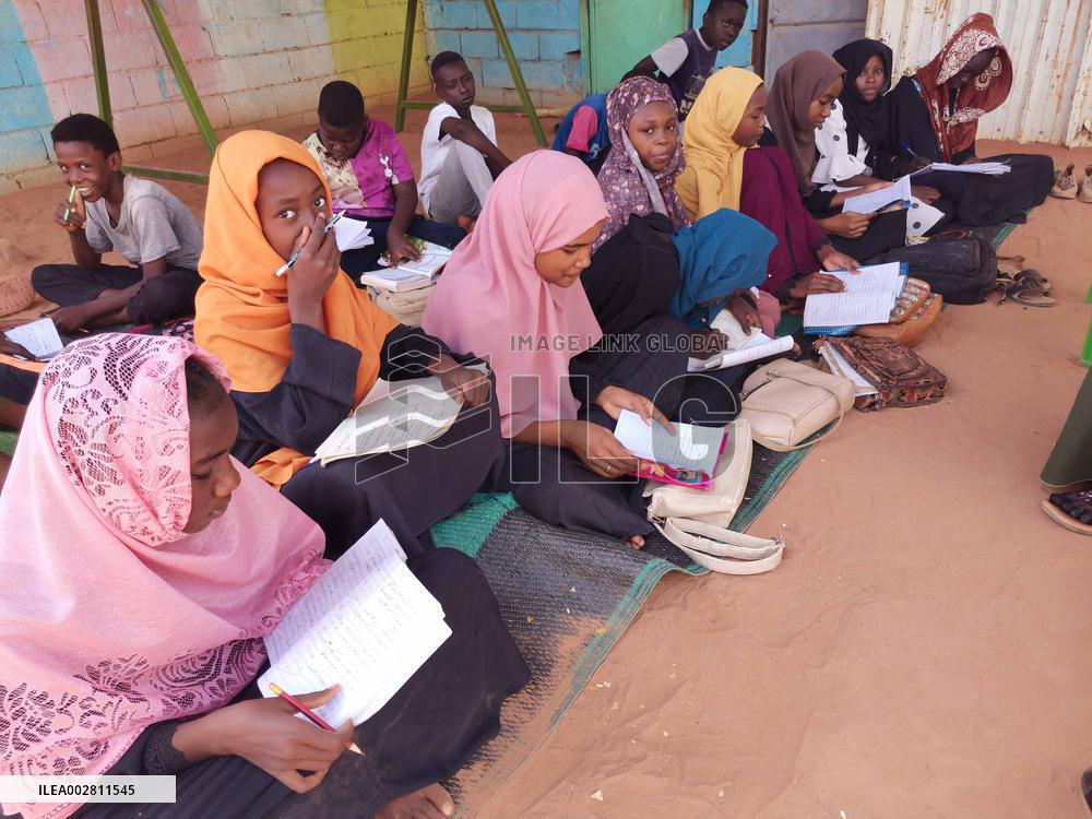 SUDAN-OMDURMAN-WAR-EDUCATION-CHILDREN