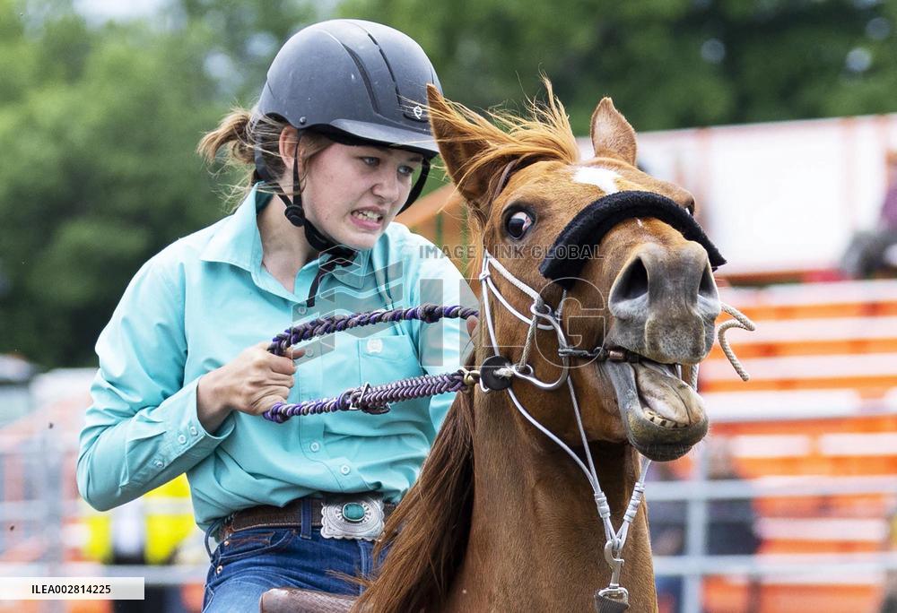 (SP)CANADA-BROOKLIN-RODEO TOUR