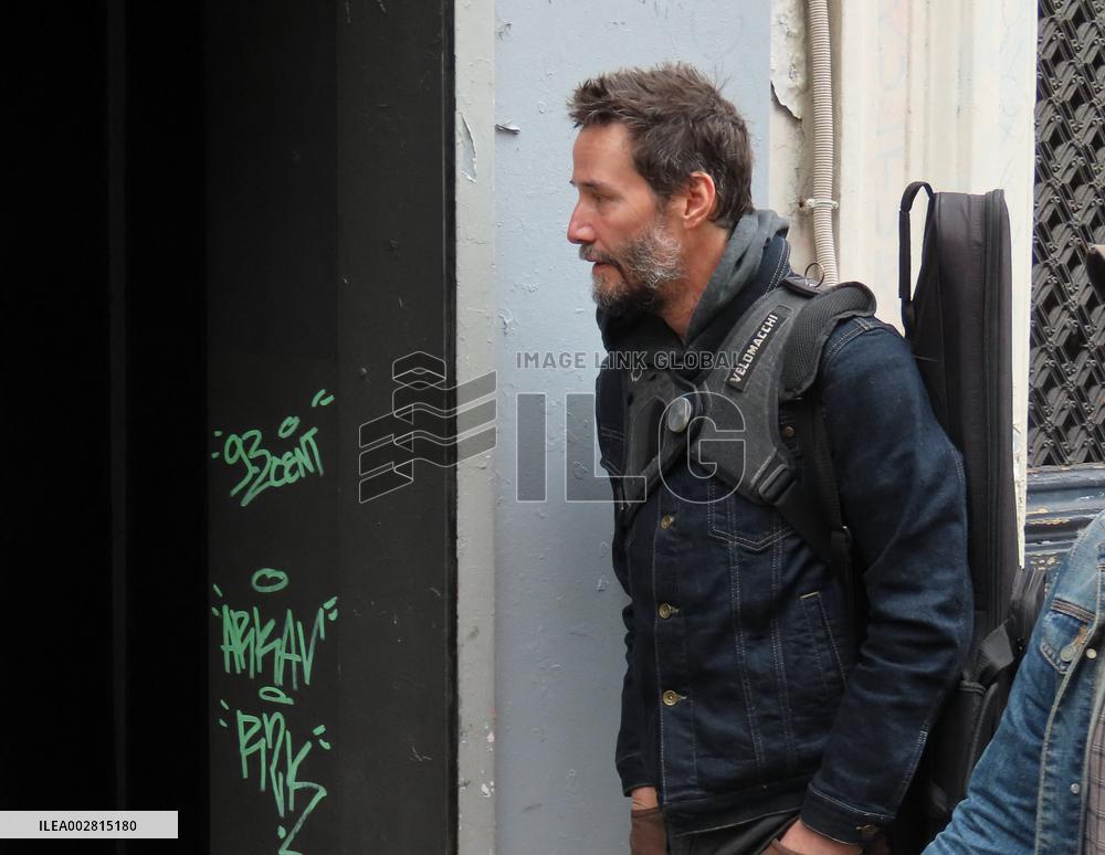 Exclu - Keanu Reeves Arrives At His Concert - Paris