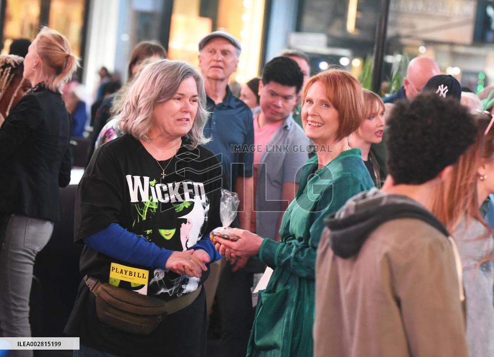 And Just Like That Set - NYC