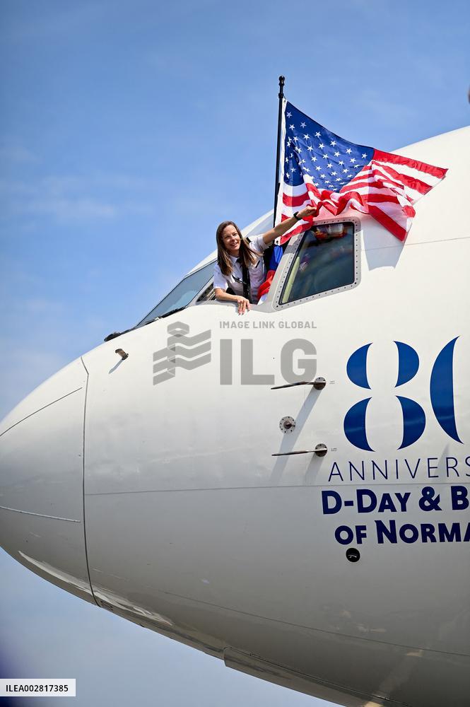 Brigitte Macron Welcomes Veterans - Deauville