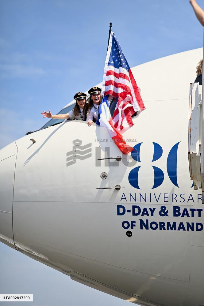 Brigitte Macron Welcomes Veterans - Deauville