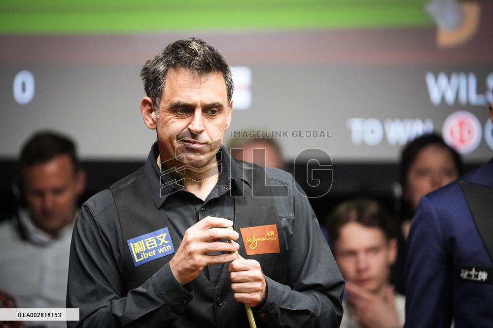 Snooker exhibition match betweeen Ronnie O'Sullivan and Gary Wilson