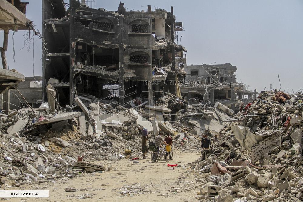 MIDEAST-GAZA-JABALIA CAMP-DESTRUCTION