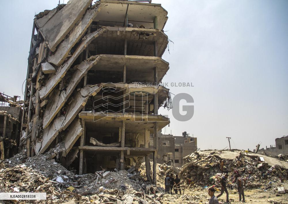 MIDEAST-GAZA-JABALIA CAMP-DESTRUCTION