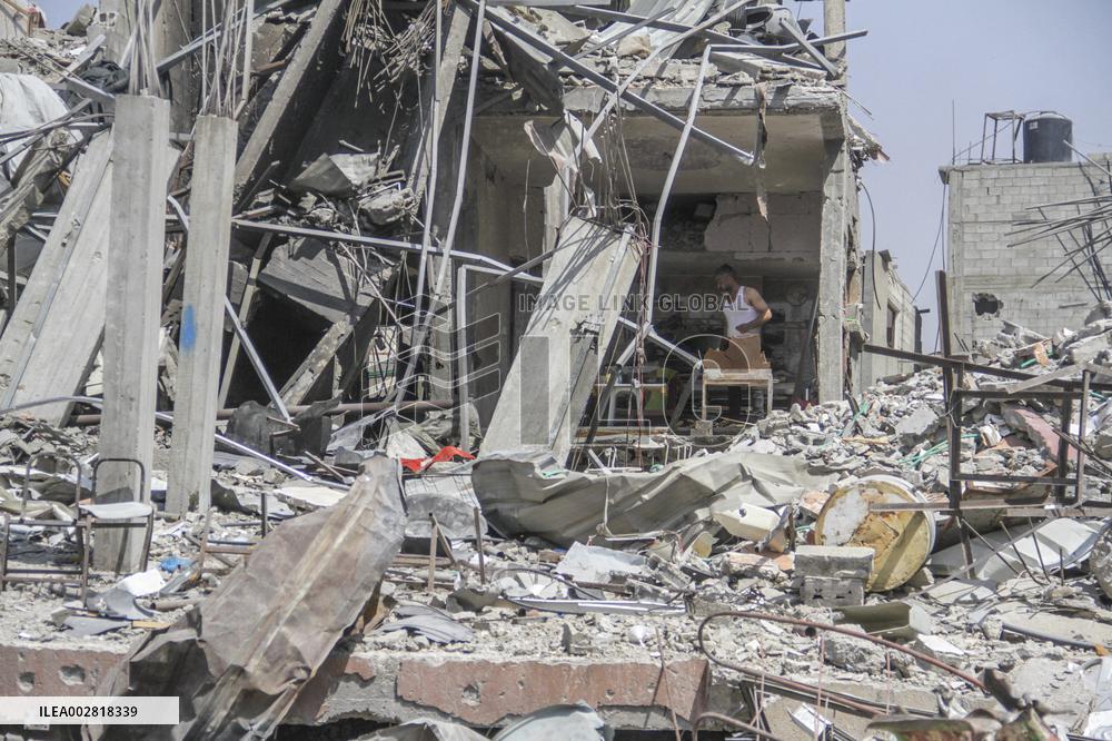 MIDEAST-GAZA-JABALIA CAMP-DESTRUCTION