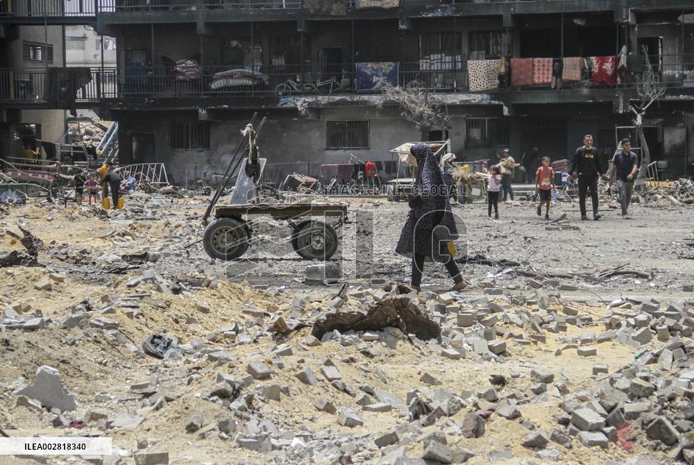 MIDEAST-GAZA-JABALIA CAMP-DESTRUCTION