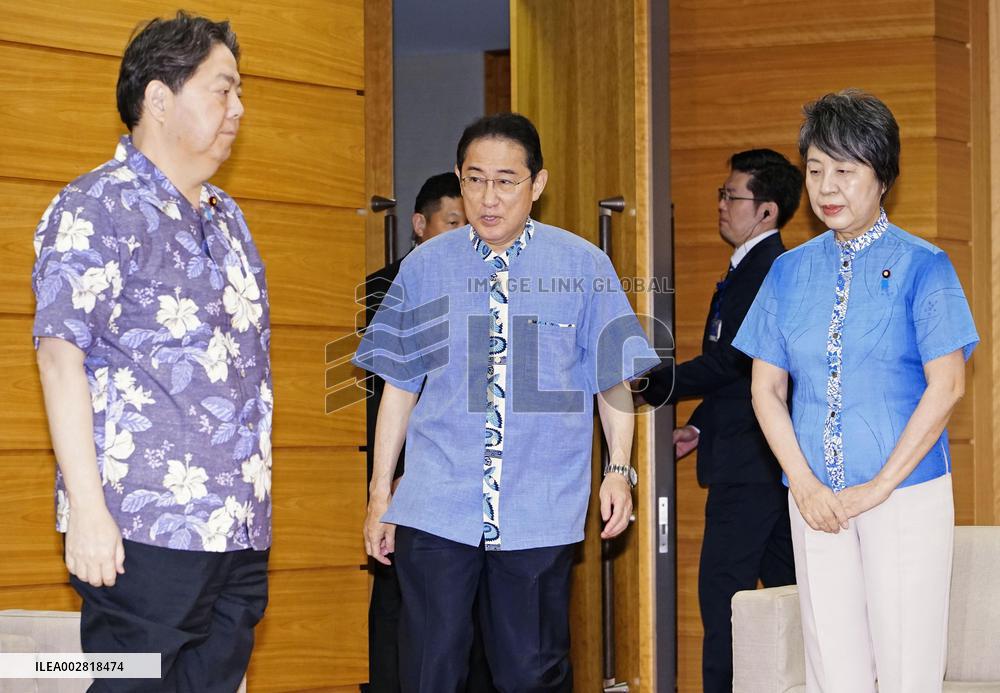 Japan PM Kishida in Okinawa shirt